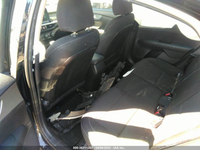 3KPF24AD6ME401773 KIA Forte Lxs