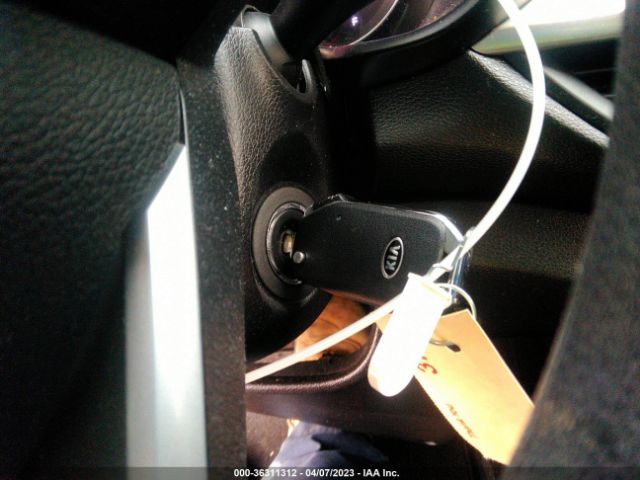 3KPF24AD3KE092096 KIA Forte Lxs