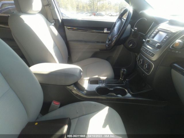 5XYKTCA63EG439828 KIA SORENTO LX