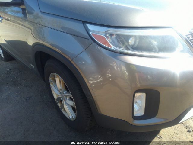 5XYKTCA63EG439828 KIA SORENTO LX