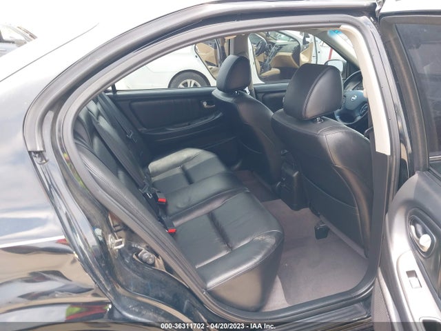 2002 NISSAN MAXIMA SE VIN: JN1DA31D42T448618