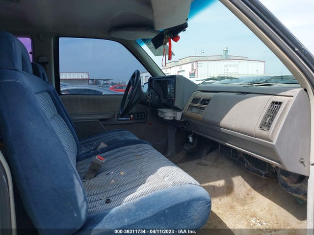 1993 CHEVROLET GMT-400 C2500 VIN: 1GCGC29K0PE218197