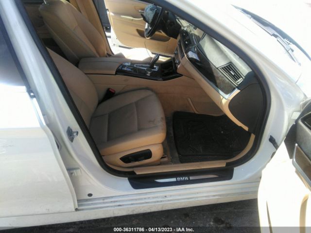 WBA5A5C5XFD519403 BMW 5 Series 528i