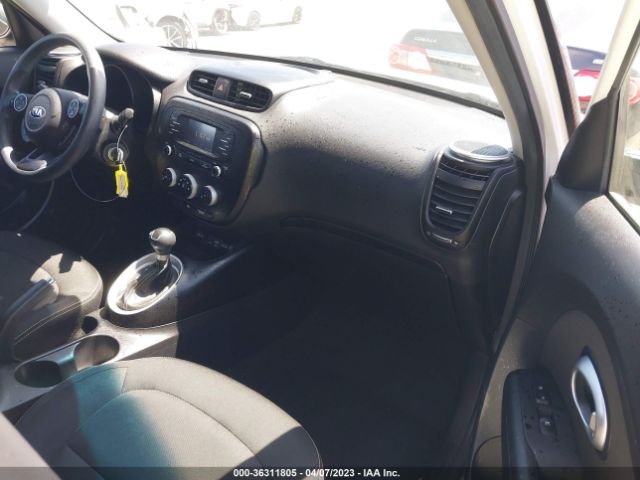 KNDJP3A50G7323896 KIA SOUL +