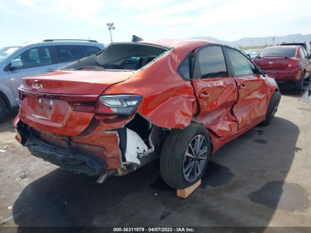 3KPF24ADXPE515828 KIA Forte Lxs