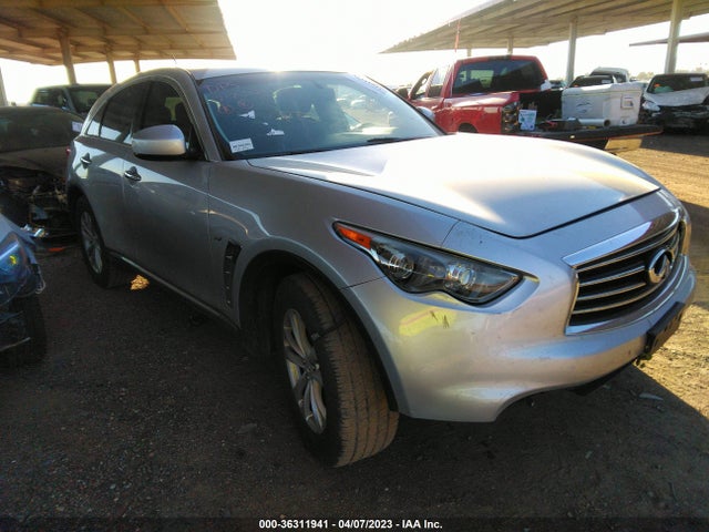 2016 JN8CS1MU7GM670193 main image