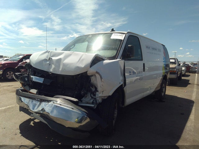 Chevrolet EXPRESS CARGO VAN 2020 1GCWGAFGXL1273770 Image 2