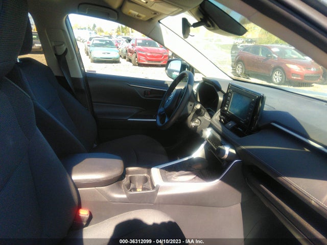 Toyota RAV4 LE 2020 2T3G1RFV0LW085652 Image 5