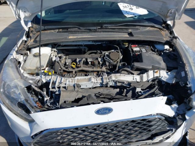 1FADP3F25GL305709 Ford FOCUS SE