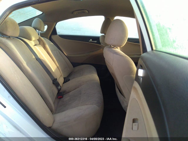 2013 HYUNDAI SONATA GLS VIN: 5NPEB4AC8DH672008
