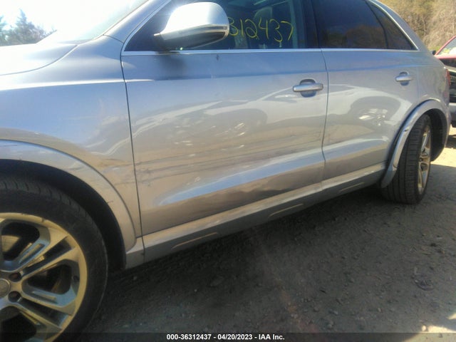 WA1EFCFS1FR011263 Audi Q3 2.0t Premium Plus