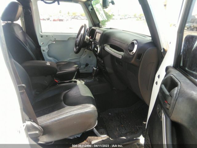 1C4HJWFG1EL181591 Jeep Wrangler Unlimited Rubicon