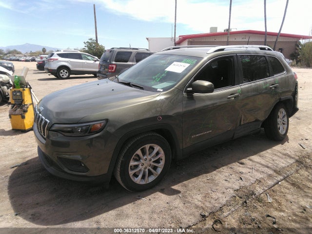 1C4PJLCB7KD370688 Jeep Cherokee Latitude