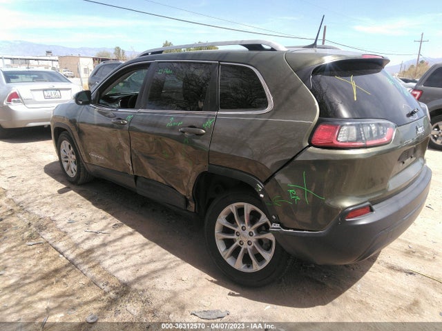 1C4PJLCB7KD370688 Jeep Cherokee Latitude