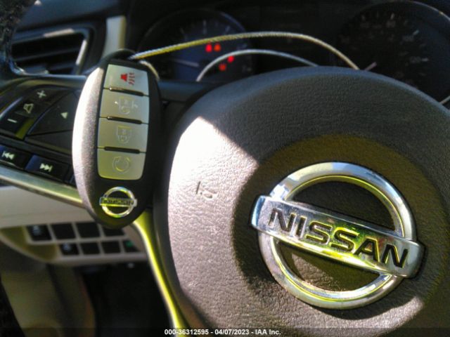 JN1BJ1CP1JW500867 Nissan Rogue Sport Sv