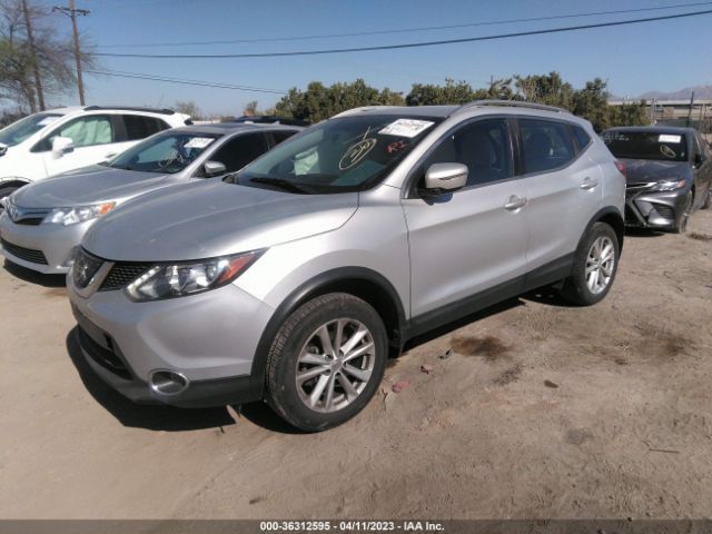 JN1BJ1CP1JW500867 Nissan Rogue Sport Sv