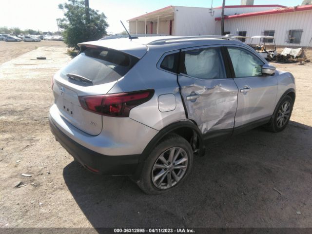 JN1BJ1CP1JW500867 Nissan Rogue Sport Sv