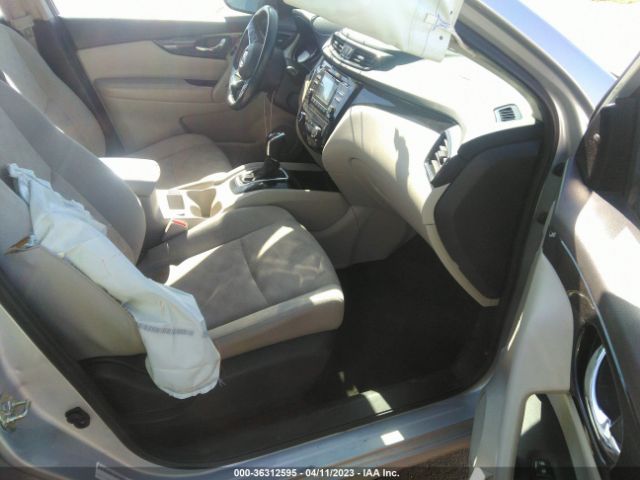 JN1BJ1CP1JW500867 Nissan Rogue Sport Sv