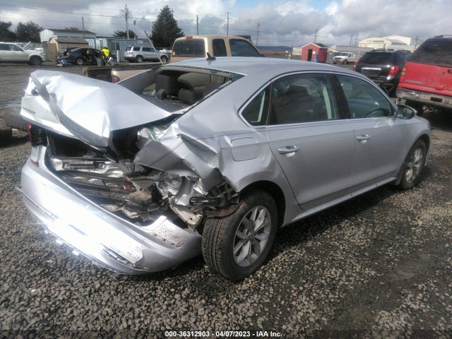 Volkswagen Passat 1.8t S 2017 1VWAT7A38HC015561 Image 4