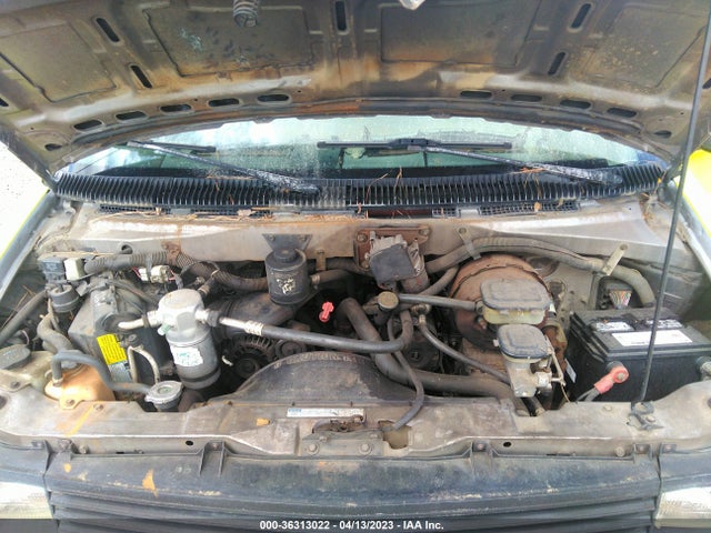1994 CHEVROLET ASTRO VIN: 1GCDM15Z0RB137699