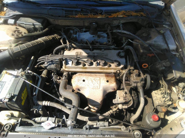 2000 HONDA ACCORD SDN EX VIN: 1HGCG5655YA061666