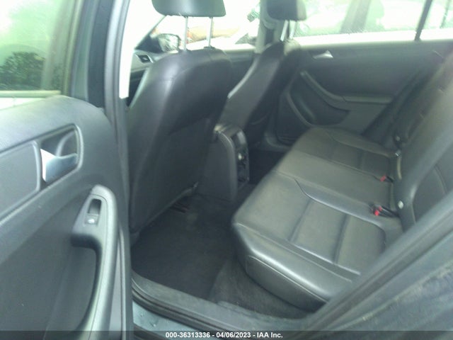 2014 VOLKSWAGEN JETTA SEDAN SE VIN: 3VWD17AJ8EM416927
