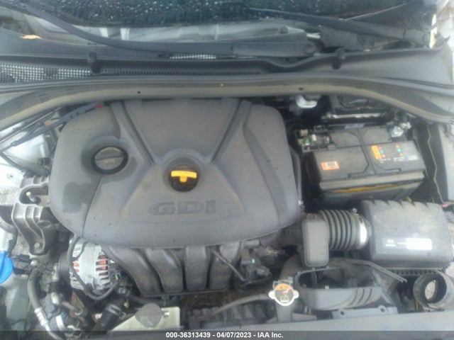 2018 HYUNDAI ELANTRA GT VIN: KMHH35LE9JU031946