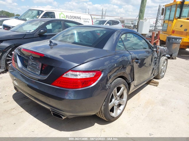 2015 Mercedes-Benz SLK-Class, VIN: WDDPK4HA5FF103228
