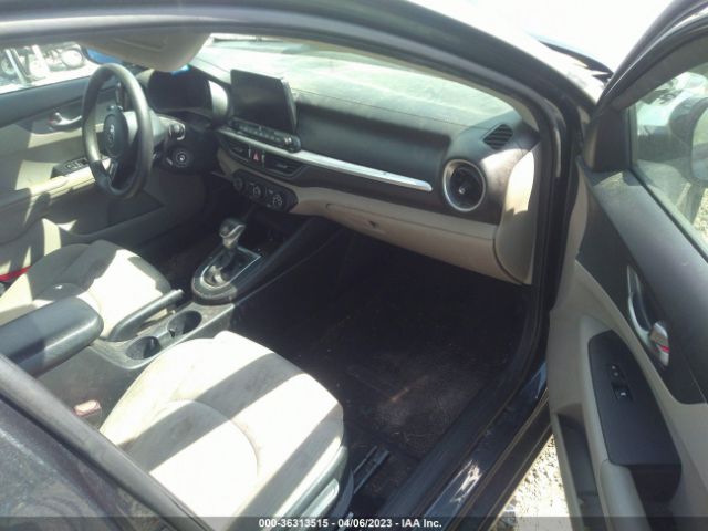 3KPF24AD6ME342451 KIA Forte Lxs
