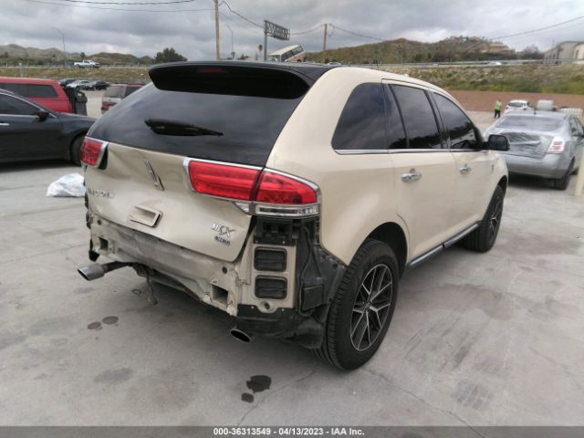 2LMDJ8JK7EBL01979 Lincoln MKX