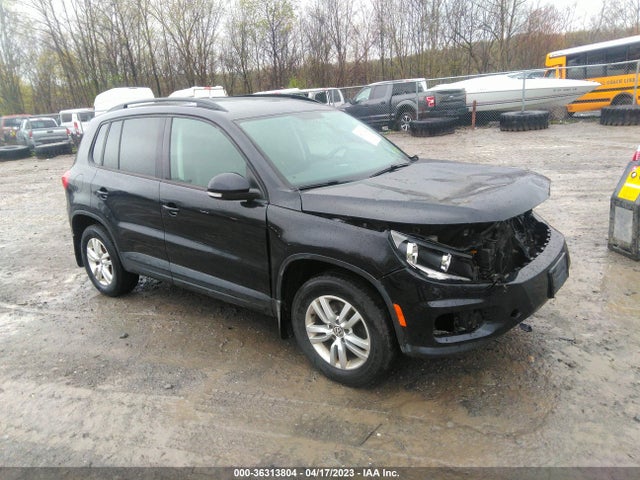 2015 Volkswagen Tiguan S მანქანა იყიდება აუქციონზე, vin: WVGBV7AXXFW582396, აუქციონის ნომერი: 36313804