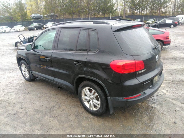 2015 Volkswagen Tiguan S მანქანა იყიდება აუქციონზე, vin: WVGBV7AXXFW582396, აუქციონის ნომერი: 36313804