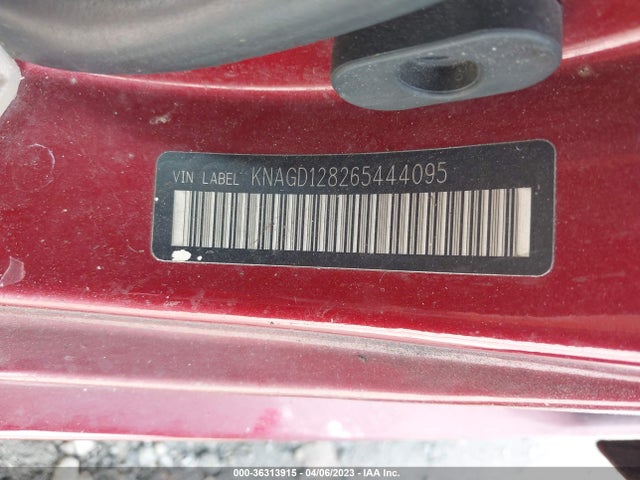 2006 KIA OPTIMA LX/EX VIN: KNAGD128265444095
