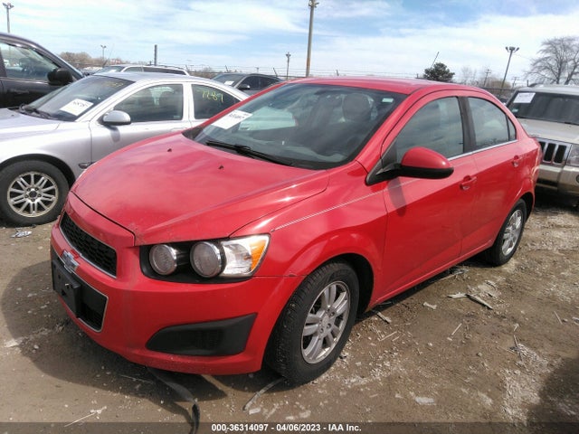 Chevrolet SONIC LT 2015 1G1JC5SH6F4192613 Image 2