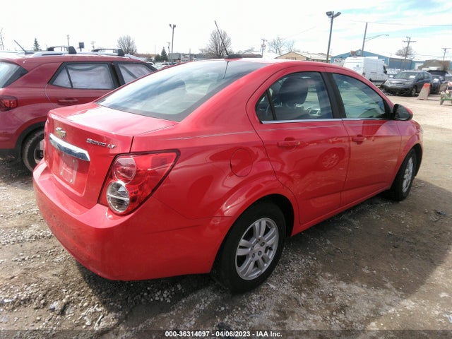 Chevrolet SONIC LT 2015 1G1JC5SH6F4192613 Image 4