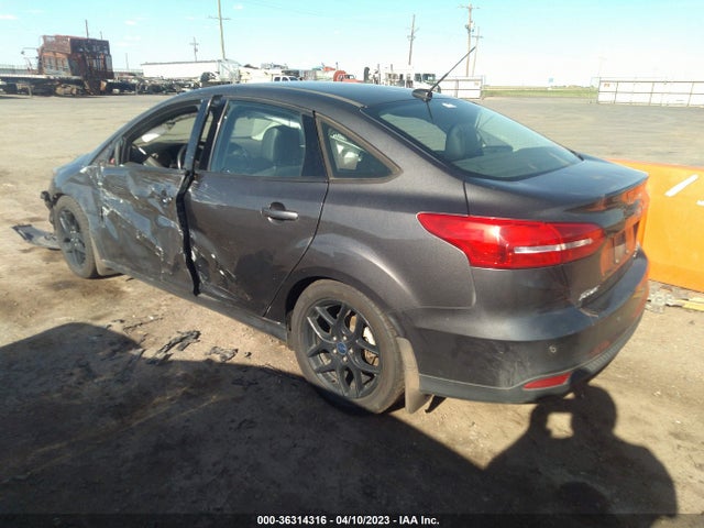 Ford FOCUS SE 2016 1FADP3F25GL226699 Image 4