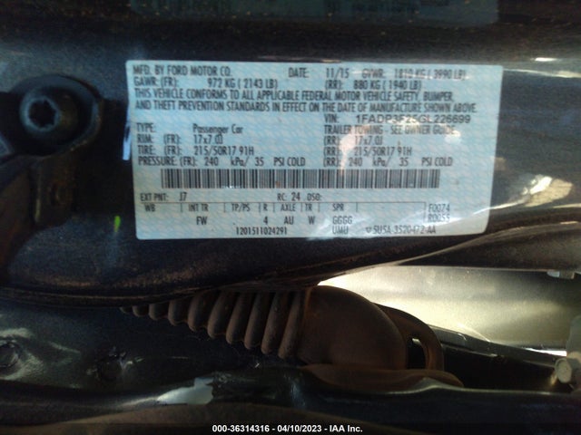 Ford FOCUS SE 2016 1FADP3F25GL226699 Image 10