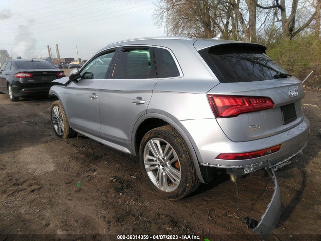 WA1BNAFY3J2210072 Audi Q5 Premium Plus