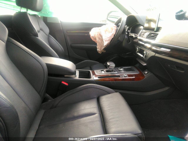 WA1BNAFY3J2210072 Audi Q5 Premium Plus