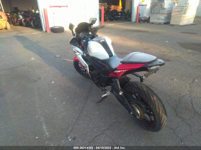 Yamaha YZFR3 2016 MH3RH06Y3GK012785 Image 16