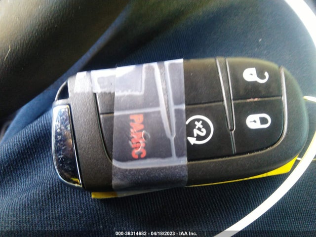 ZACNJDB12NPN58155 Jeep Renegade Latitude