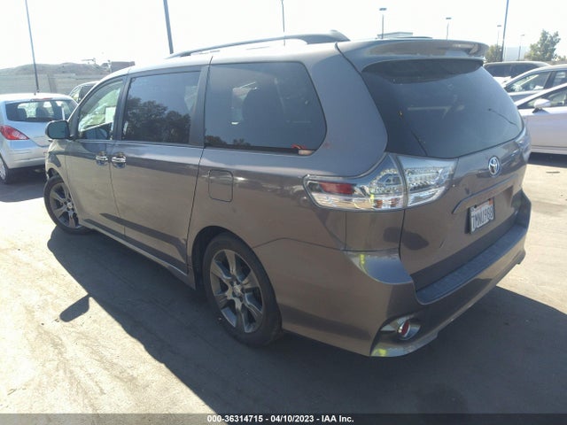 Toyota SIENNA SE 2015 5TDXK3DC5FS635588 Image 4