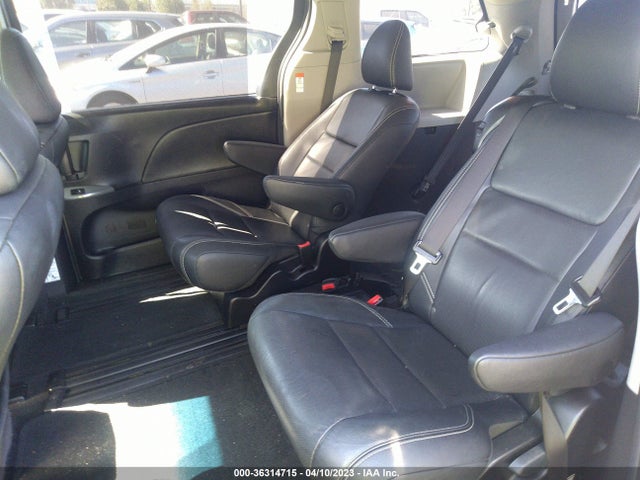 Toyota SIENNA SE 2015 5TDXK3DC5FS635588 Image 9