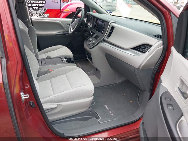 Toyota SIENNA LE 2020 5TDKZ3DC4LS037266 Image 5
