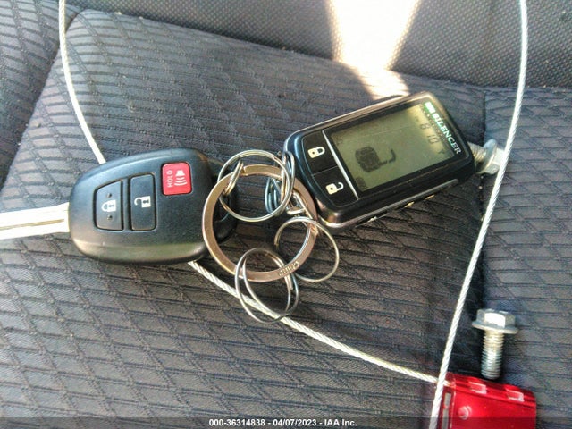 Toyota Highlander Le 2017 5TDBZRFH5HS418062 Image 3