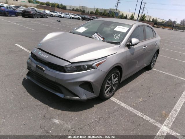 3KPF24AD8PE548164 KIA Forte Lxs