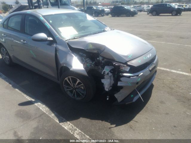 3KPF24AD8PE548164 KIA Forte Lxs