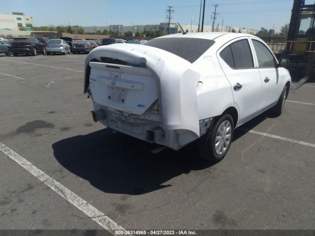 3N1CN7AP3EL826194 Nissan Versa S Plus