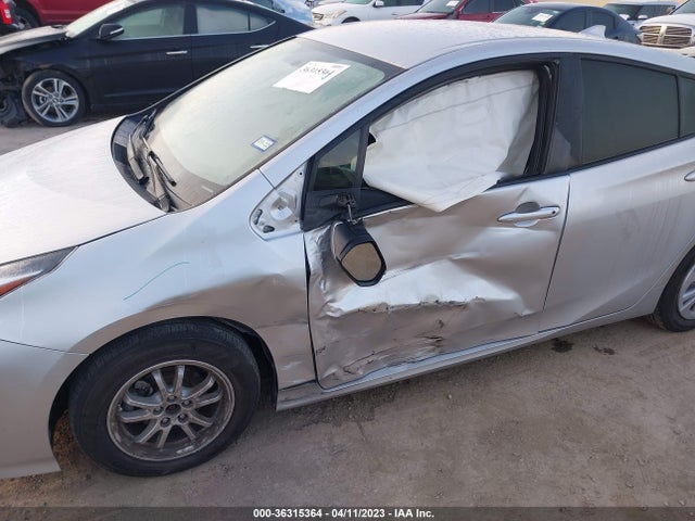 Toyota Prius Two 2016 JTDKBRFU0G3517213 Image 7