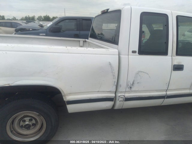 1998 CHEVROLET C/K 1500 VIN: 2GCEC19M9W1184828